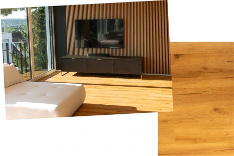 Doppelbild, links Zimmer mit Vinylboden in Eichenoptik, Schallschutzwand mit Lowboard und Fernseher im Hintergrund. Rechtes Bild Nahansicht von oben auf Vinylboden in Eichenoptik.